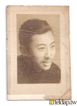 《李柏君約20歲個人照》